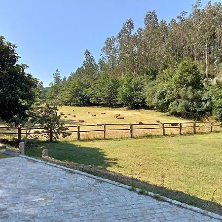 Casa Do Faval بيت للعطل Senande